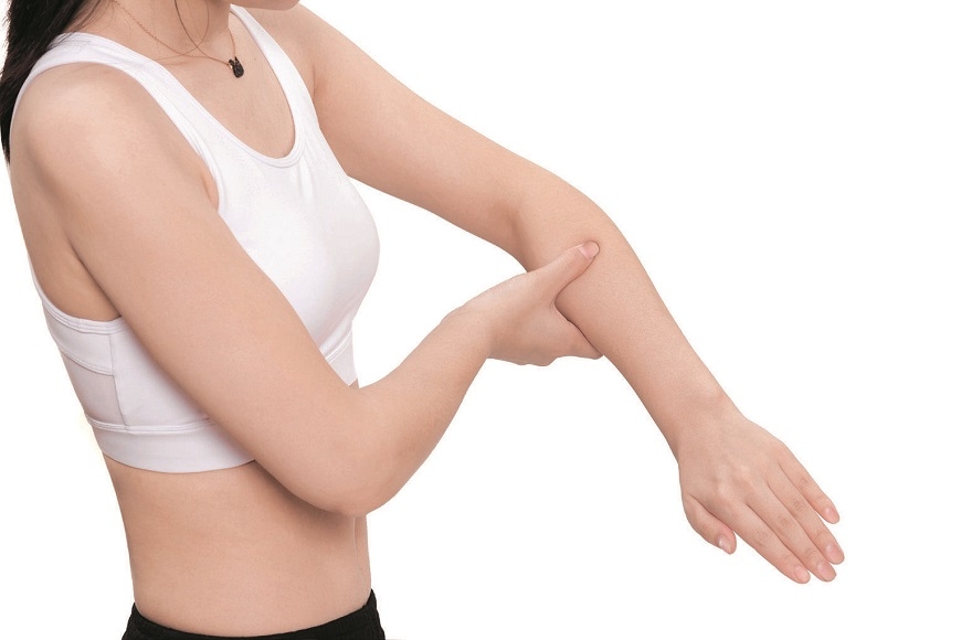 頸紋最易洩漏年齡！中醫：按身體8穴道通氣血，讓頸部變年輕_img_4