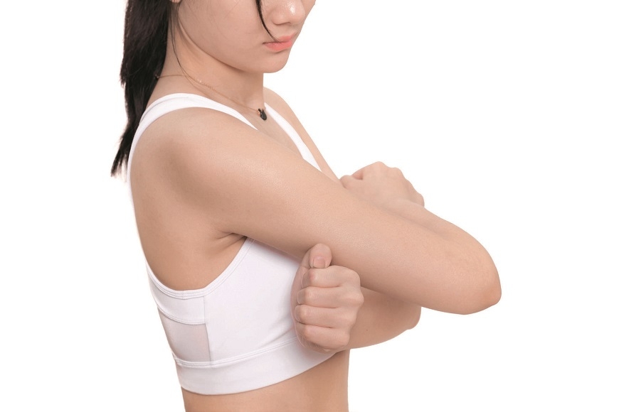 頸紋最易洩漏年齡！中醫：按身體8穴道通氣血，讓頸部變年輕_img_5