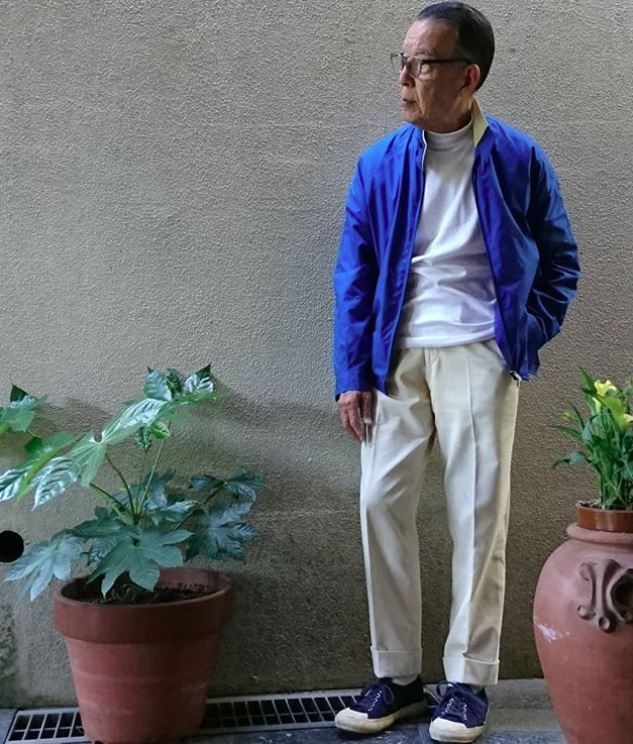 襯衫、T恤、牛仔褲怎麼選?50後熟男質感穿搭:選對8樣單品,小改變就很有型_img_7