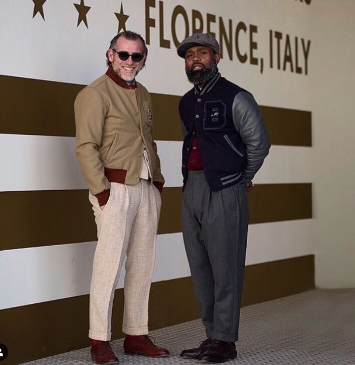 襯衫、T恤、牛仔褲怎麼選?50後熟男質感穿搭:選對8樣單品,小改變就很有型_img_8