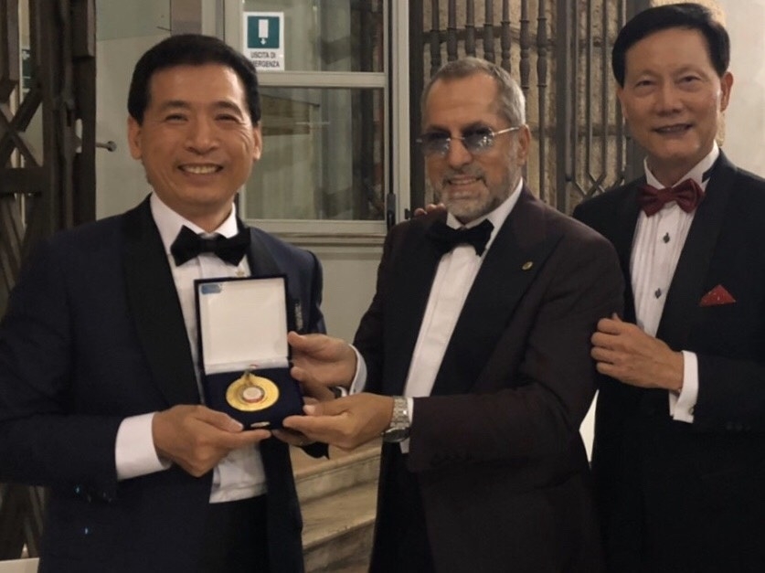 女生也適用,西裝怎麼穿才優雅?格蘭西服陳和平:分清你是「文身」或「武身」_img_4