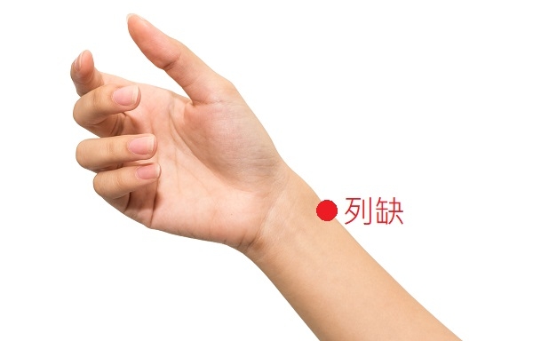 杜丞蕓專欄｜喉嚨卡卡、久咳，怎麼辦？問題不一定在肺，可能是壓力！_img_2