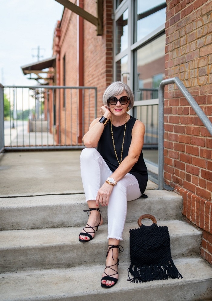 一件衣搭對就優雅！美國50後最時尚女郎Beth：如何用平價單品穿得有型？_img_3