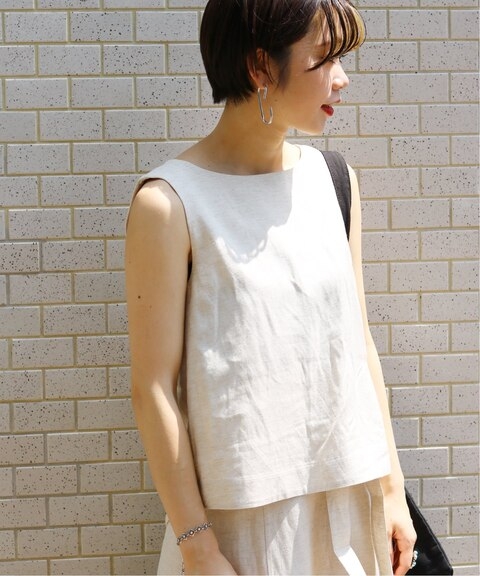 夏日穿無袖怎麼顯瘦?6個穿搭技巧,上半身不魁梧、手臂變秀氣_img_3