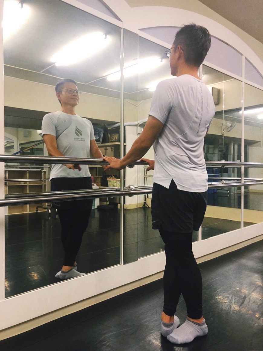 60歲像16歲，衝浪芭蕾全都學！楊錦聰：把人生變寬，就去體驗內心每一個渴望_img_2