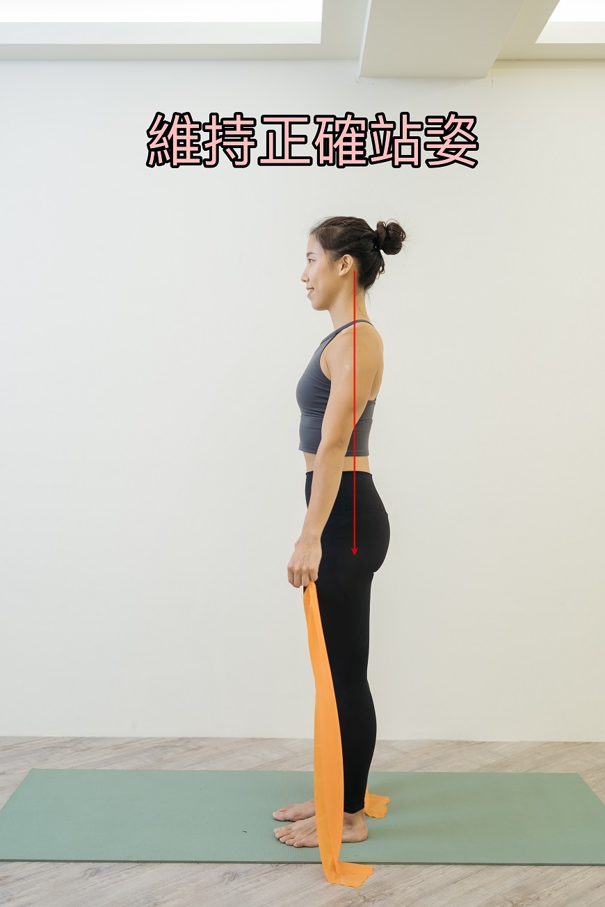 虎背熊腰不是發胖，是上半身肌肉無力！6組動作，練出天鵝頸、直角肩、少女背_img_11