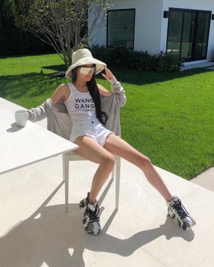 72歲看起來像30！Vera Wang的逆齡秘訣：從起床到睡前的7個生活習慣_img_8