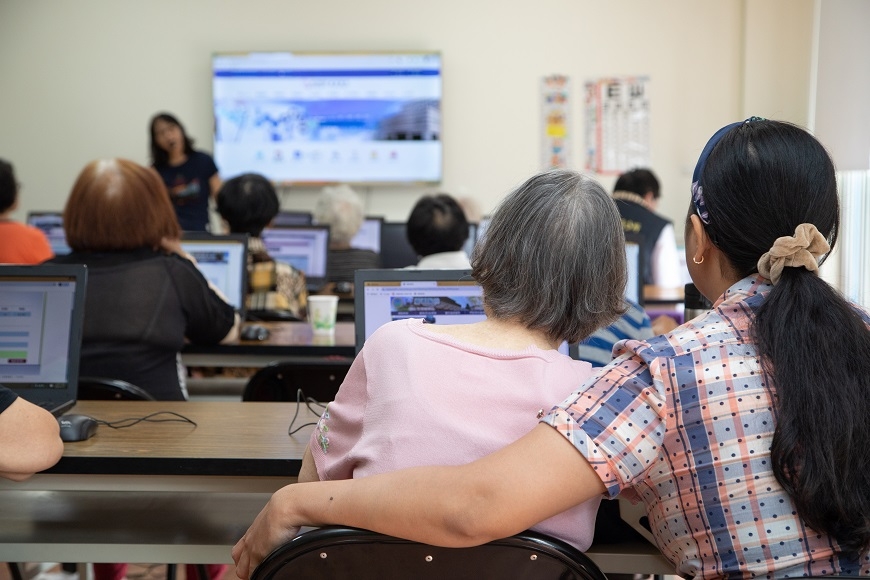 自製LINE貼圖課程額滿！台灣最小縣市嘉義市，如何讓熟齡族變成數位玩家？_img_2
