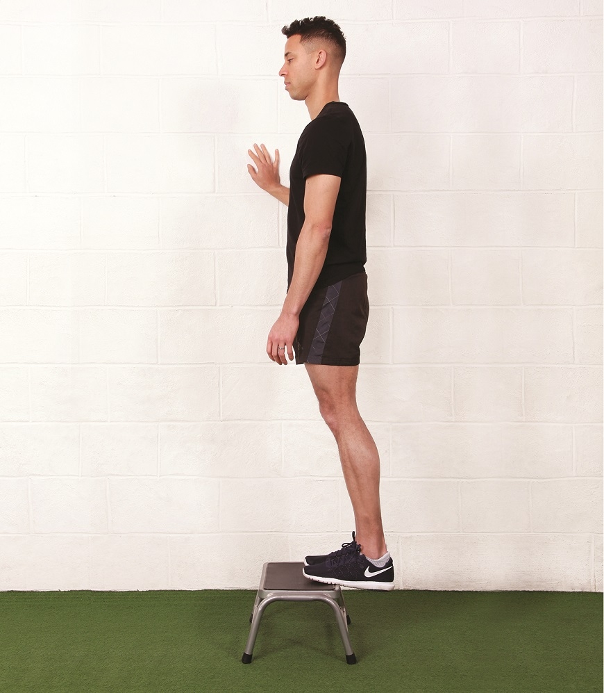 久坐、動太多害你膝蓋痛！50後必知：護膝要放鬆髖部，3動作讓雙腿更穩_img_8