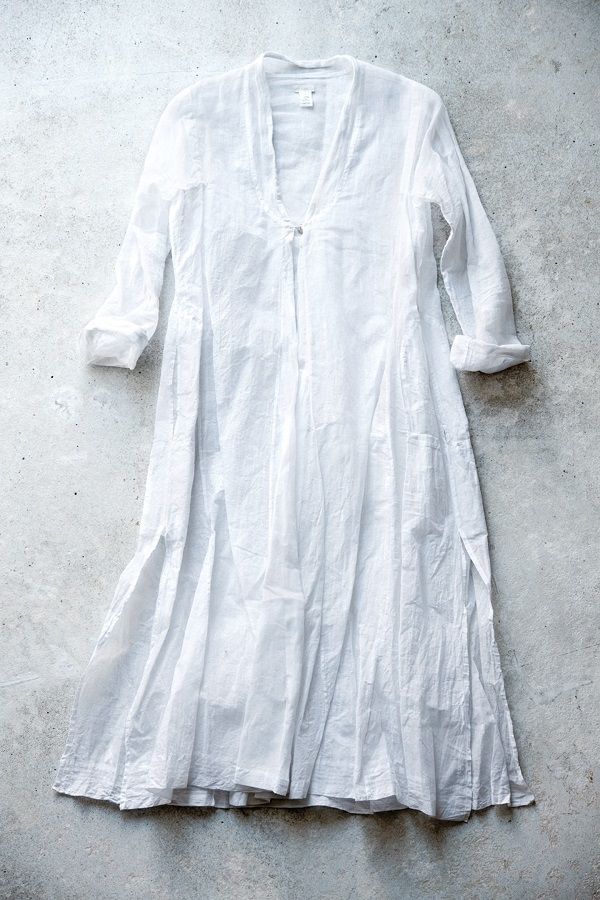 出遊怎麼穿兼顧方便與時尚?日本服裝總監的旅行穿搭秘訣:舒適、輕薄,融入當地氣氛_img_3