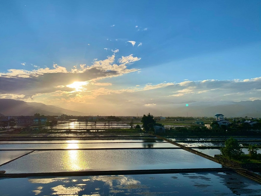 老了也要照常喝酒、吃美食,穿得很有型!型男大叔林一峰:人就是要美美地活、美美地死_img_2