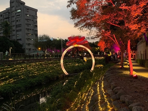春天賞花!屏東小旅行:縣民公園在水一方的浪漫,佐眷村懷舊味與創新_img_6