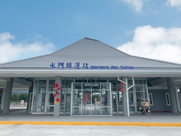 藍天白雲的小旅行!大武山下最美185縣道:鳳梨田、森林健行與巧克力莊園一日旅_img_11