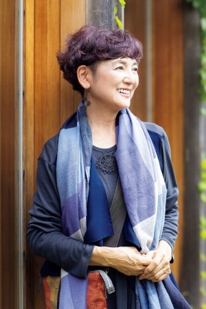 向時尚路人學穿搭！50歲到70歲的日本熟齡女子街拍_img_3