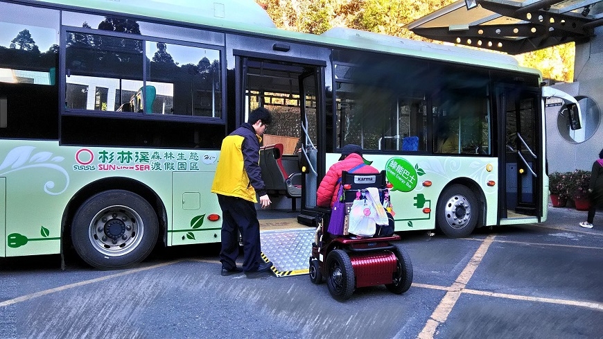 輪椅族也能無障礙玩遍國內外！輪椅導遊黃欣儀：靠自己的力量旅行，是最快樂的事_img_4