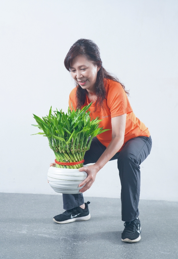 老後不失能，只練深蹲還不夠！鍛鍊4大功能肌力，才能蹲爬有力、推拉自如_img_2