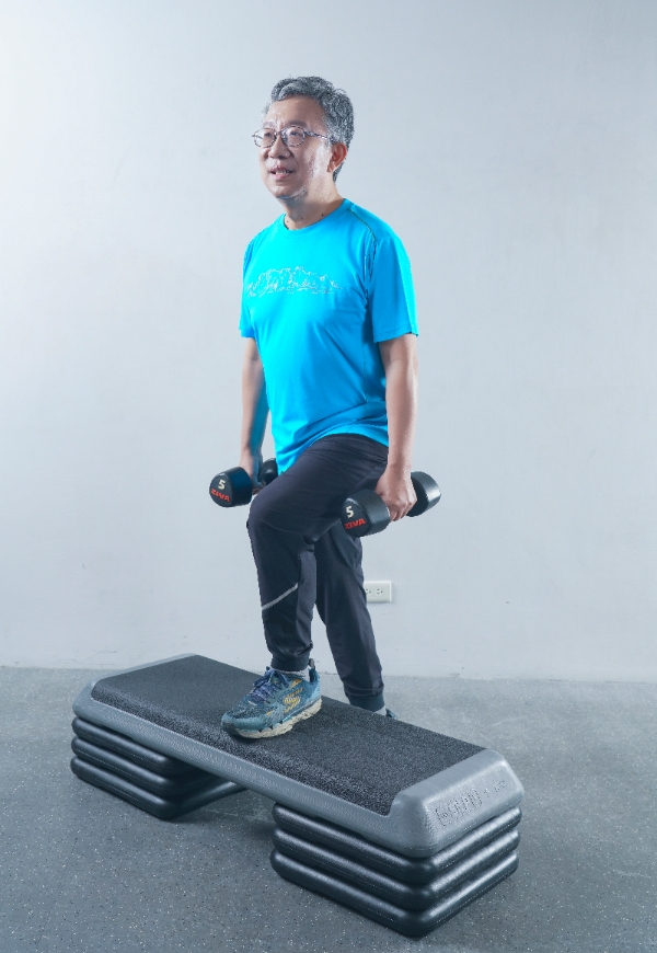 老後不失能，只練深蹲還不夠！鍛鍊4大功能肌力，才能蹲爬有力、推拉自如_img_3