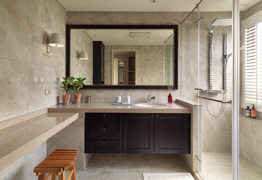 如何打造一間好用又好看的浴室？室內設計師張馨：退休宅衛浴的6個改造重點_img_1