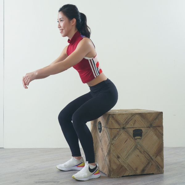 60歲,從常跌倒進步到單腳站立也很穩!珍珍教練:6個動作在家練_img_3