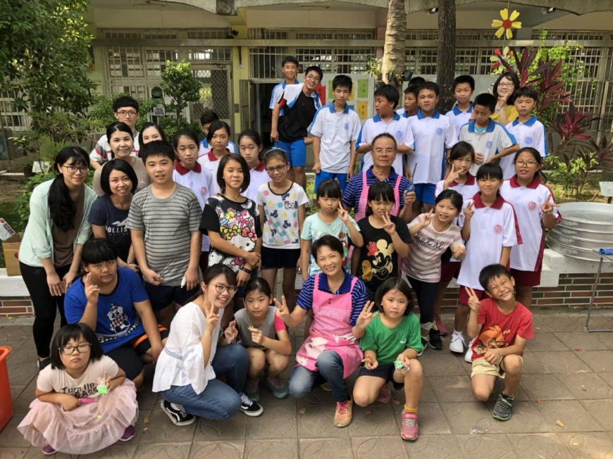 不是有錢才能做善事!夫妻連續6年做「環島饅頭」送愛心:人生需要的不多,一台車裝得下的就夠了_img_2