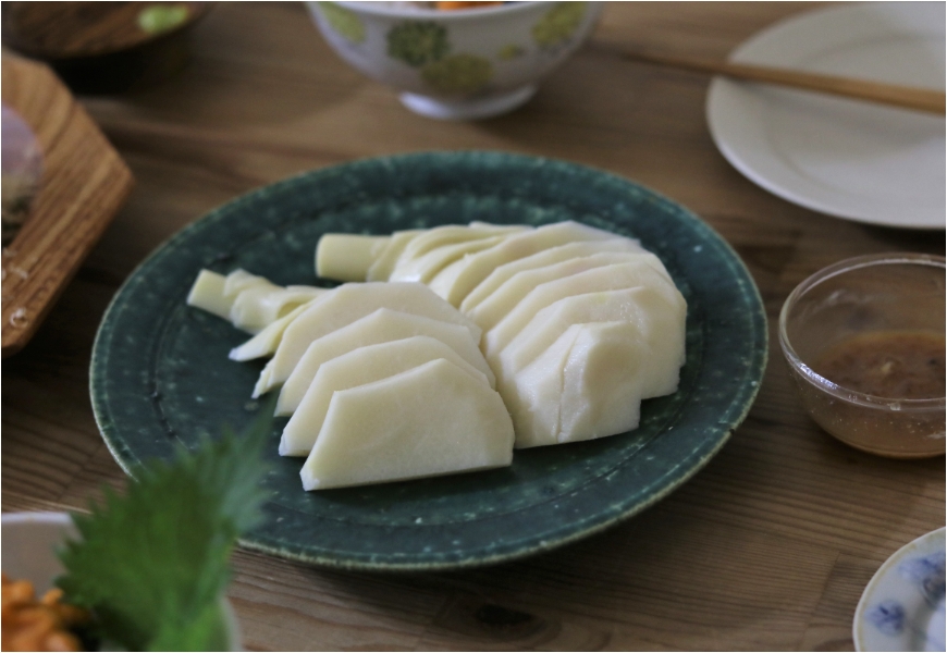 一坪迷你廚房,為何超級療癒人心?暴躁兔女王:不用佈置!這樣收納選物就讓空間變美_img_6