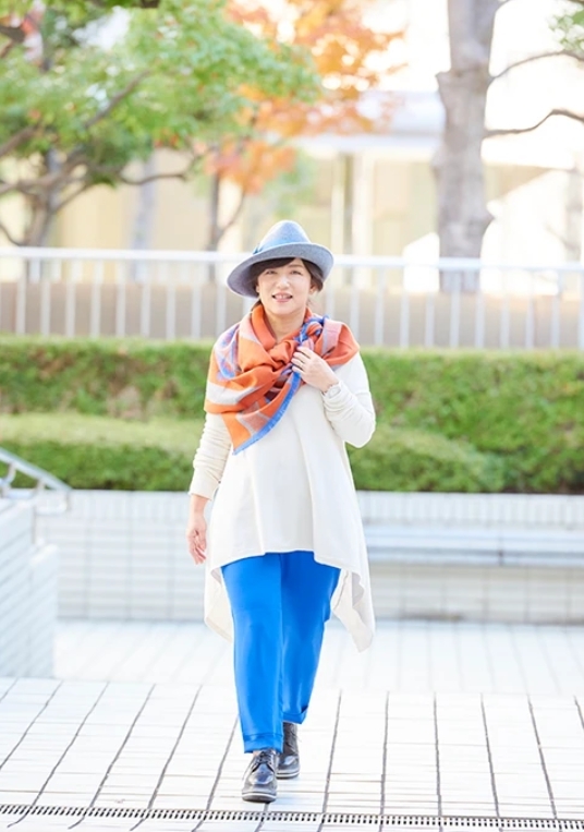 50歲後穿搭要有高明的亮點!日本造型師:4個建議,時尚但是不高調_img_3