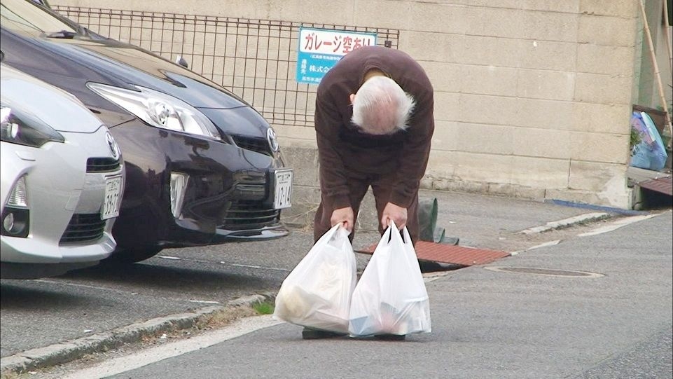 變笨了也要努力活下去：日本失智紀錄片，女兒拍下高齡父母相互扶持的1200天_img_1