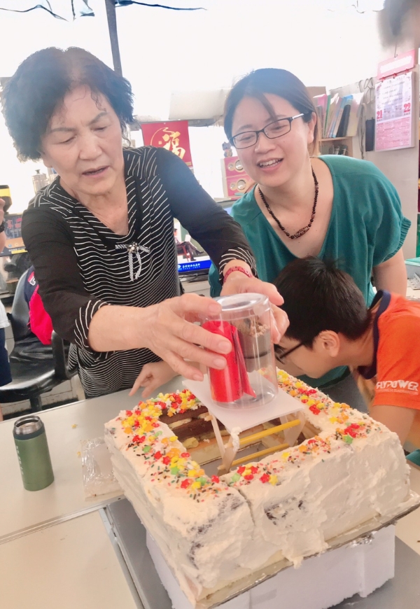 膝蓋開過刀,76歲還能登玉山嗎?鄭奕富一家:用充分準備與支持,取代對長輩的過度保護_img_6