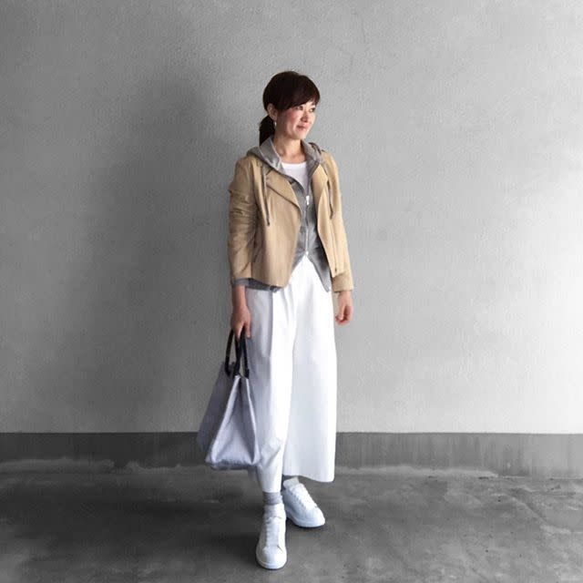 50後的超舒適時尚！寬褲怎麼穿，才能讓小腹消失、腿變長？_img_4