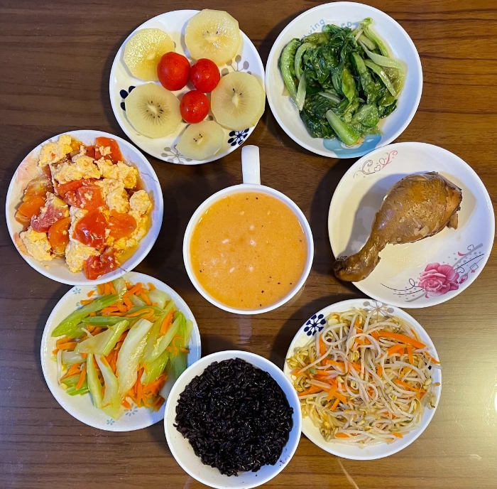 50歲後這樣吃減重10公斤，看起來還變年輕！謝興霖醫師：「8小碟」餐盤法_img_2