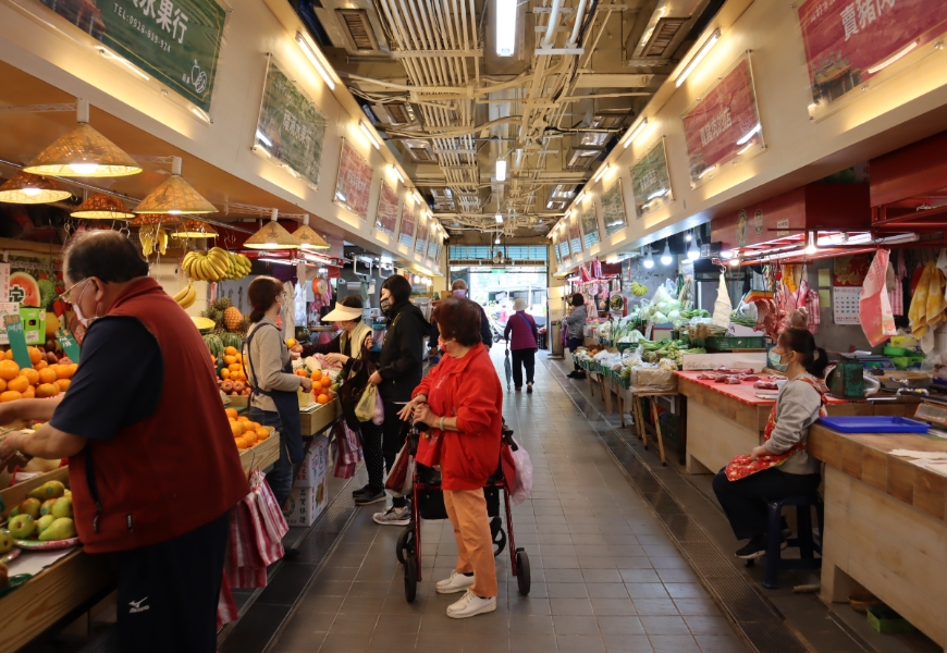 台灣的騎樓高低不平,老後怎麼辦!新北市如何讓騎樓好走,打造高齡友善市場?_img_3