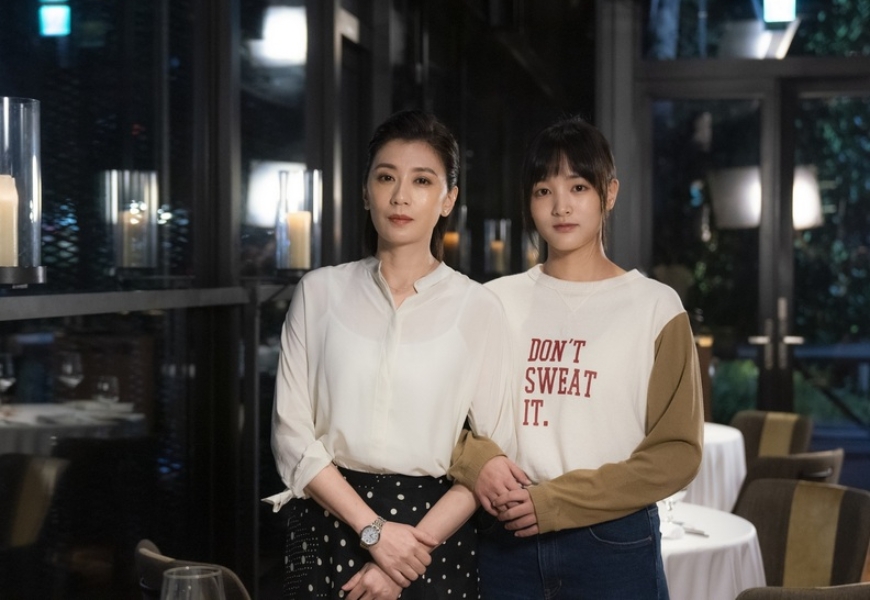 曾困黑暗中，以《瀑布》拿下金馬影后！47歲賈靜雯：女性往往顧慮太多，苦別悶在心中_img_2