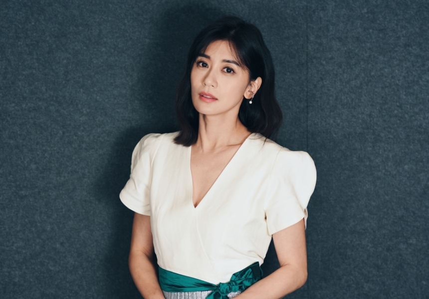 曾困黑暗中，以《瀑布》拿下金馬影后！47歲賈靜雯：女性往往顧慮太多，苦別悶在心中_img_7