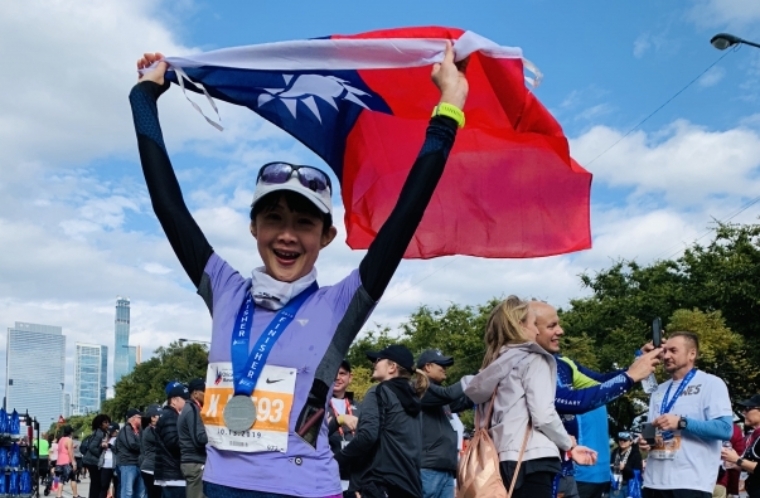 從跑400公尺也會喘到挑戰戈壁馬拉松！趙心屏：跑步是中年後的心靈運動_img_1