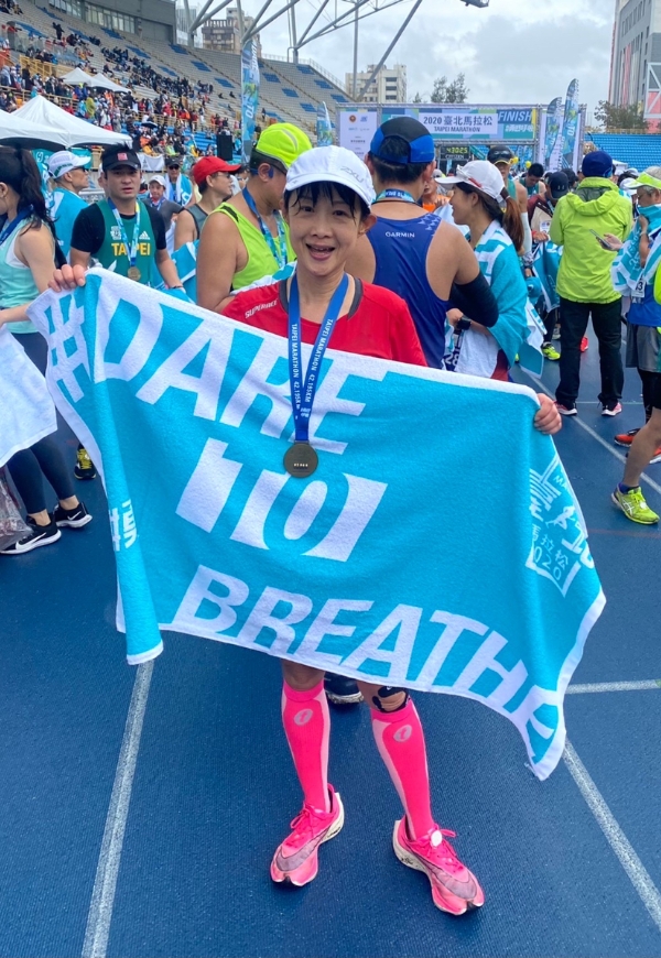 從跑400公尺也會喘到挑戰戈壁馬拉松！趙心屏：跑步是中年後的心靈運動_img_5