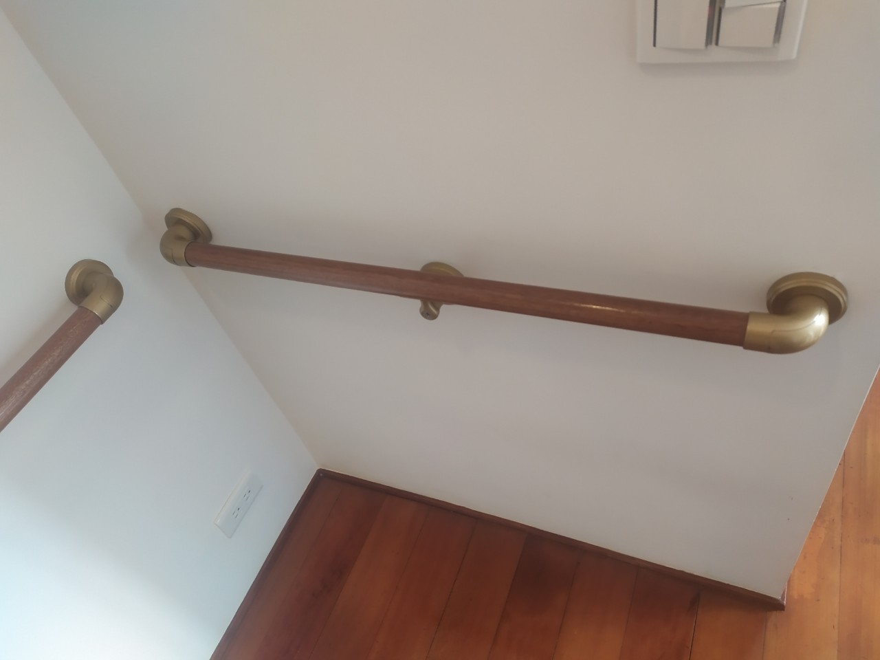 設計師林子鏗多圖解析:浴室裝扶手,如何兼顧安全與美感?_img_1