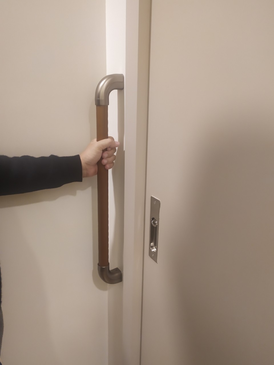 設計師林子鏗多圖解析:浴室裝扶手,如何兼顧安全與美感?_img_2