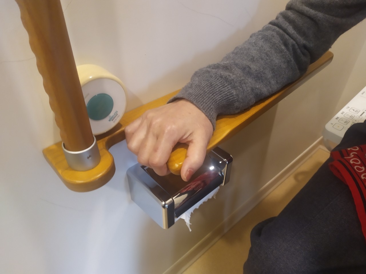 設計師林子鏗多圖解析:浴室裝扶手,如何兼顧安全與美感?_img_5