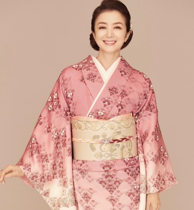 別像年輕時勉強自己！53歲女星鈴木京香：優雅美麗，來自善待照顧身體_img_2