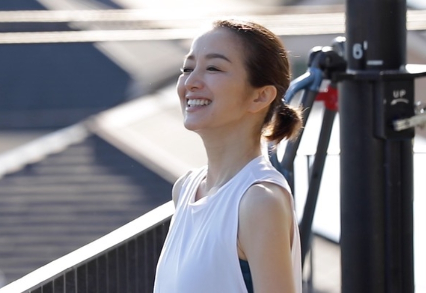 別像年輕時勉強自己！53歲女星鈴木京香：優雅美麗，來自善待照顧身體_img_3