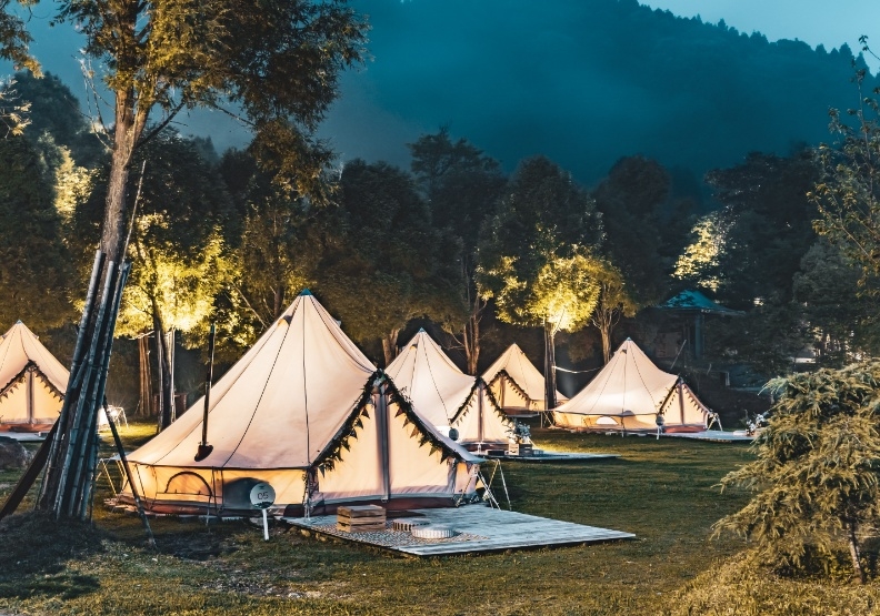 免搭帳與裝備，去森林裡露營！全台10大Glamping豪華露營區，不只床上觀星竟還有溫泉_img_3