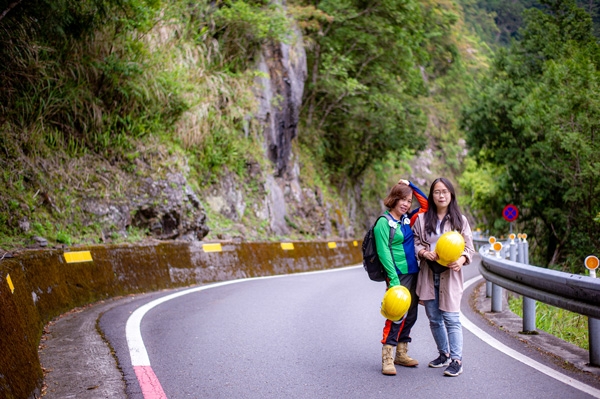 家人好友同行,71歲完成45公里北橫健走!挑戰者:營養與體力必備,有陪伴更加分_img_2