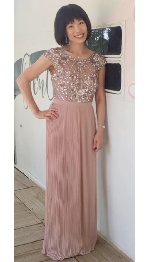 孩子結婚，媽媽穿什麼？拒絕俗豔！50+百位讀者分享「非典型」主婚人穿搭，像自己最優雅_img_4