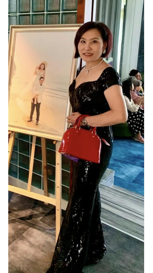 孩子結婚，媽媽穿什麼？拒絕俗豔！50+百位讀者分享「非典型」主婚人穿搭，像自己最優雅_img_7