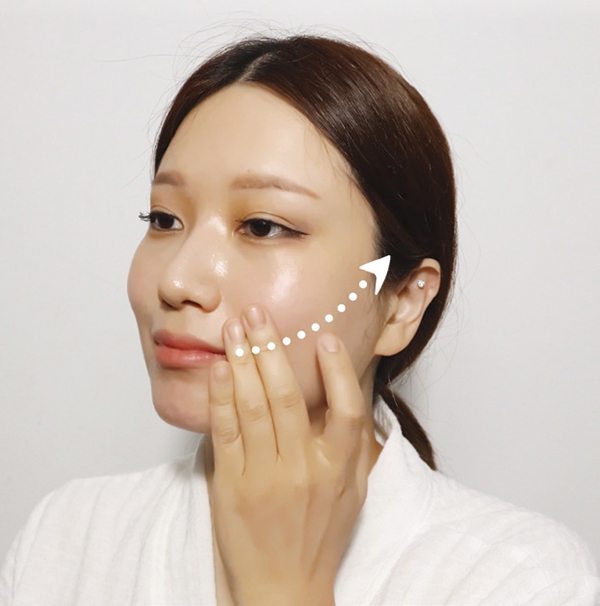 嘴角下垂、頸紋變深如何改善？每2、3天一次韓式經絡按摩，恢復肌肉彈性並淡化法令紋_img_4