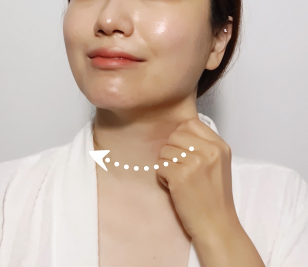 嘴角下垂、頸紋變深如何改善？每2、3天一次韓式經絡按摩，恢復肌肉彈性並淡化法令紋_img_7