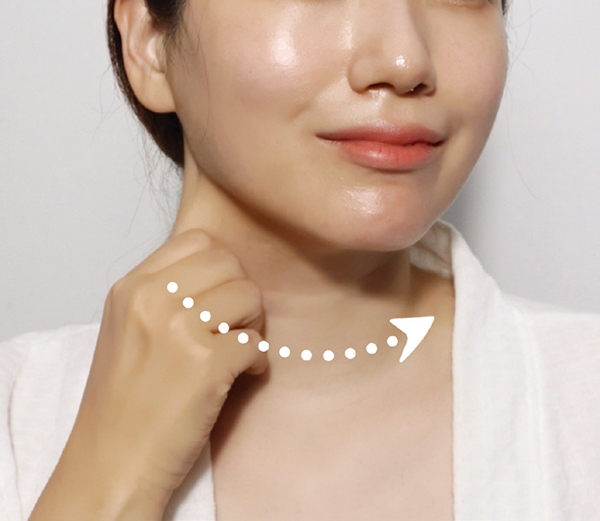 嘴角下垂、頸紋變深如何改善？每2、3天一次韓式經絡按摩，恢復肌肉彈性並淡化法令紋_img_8