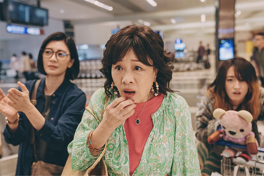 走過婚變與罹癌，70歲堅持穿出自我、笑口常開！比莉：不讓孩子擔心，學會把開心擺第一_img_7