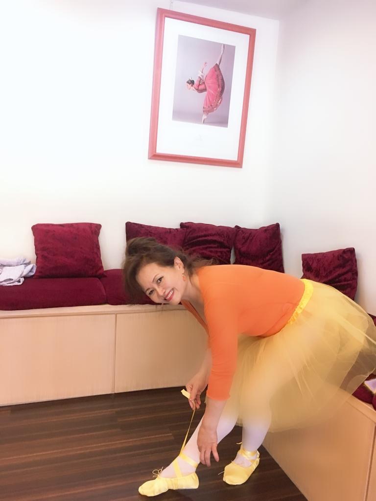 45歲爬百岳、65歲學芭蕾!牙醫師洪淑娟:當了大半輩子「許金川太太」,如今踏出每一步都是為了自己_img_3