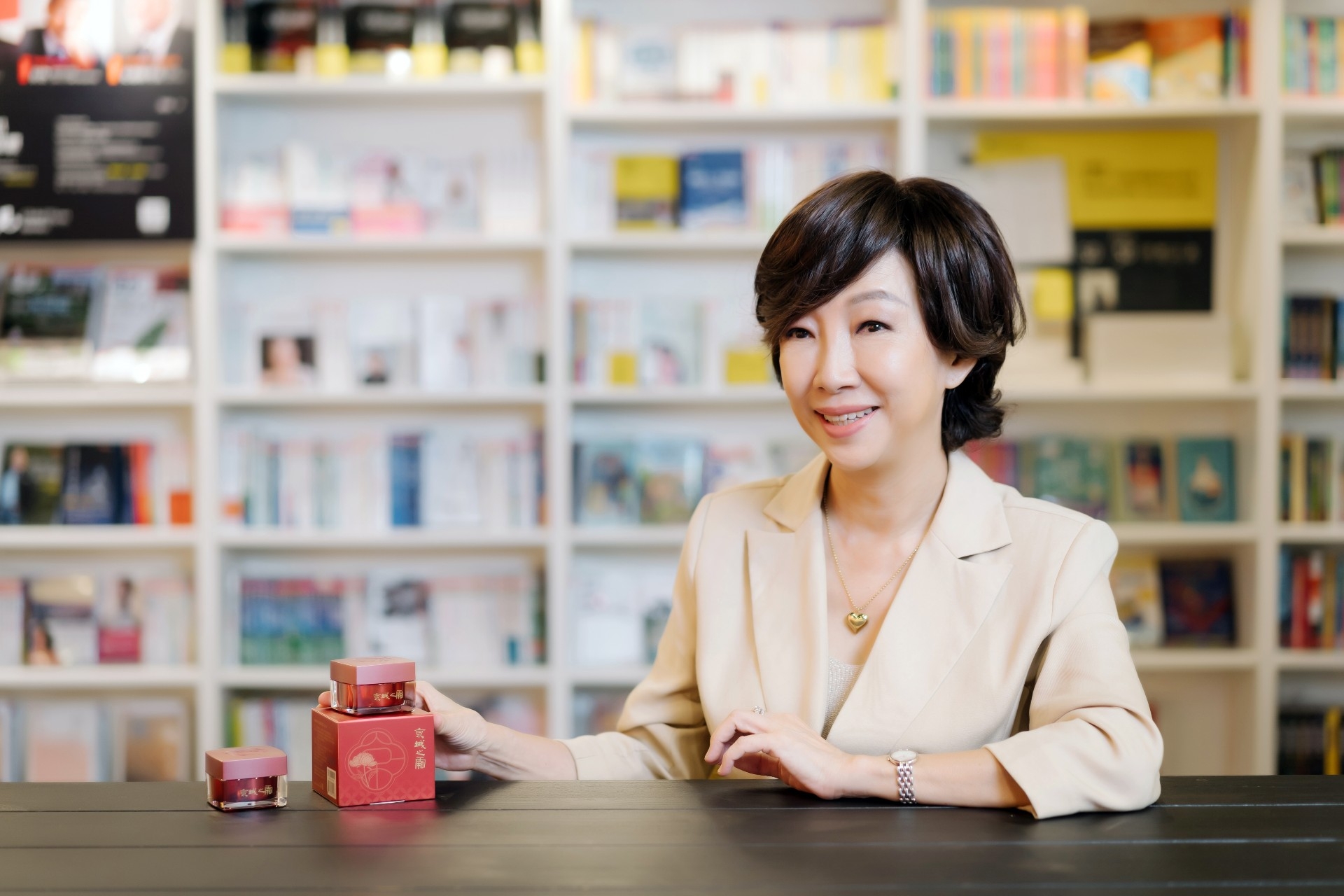 照顧他人,也別忘了疼愛自己!丁菱娟與牛爾聊聊:50+的容光煥發身心保養術_img_3